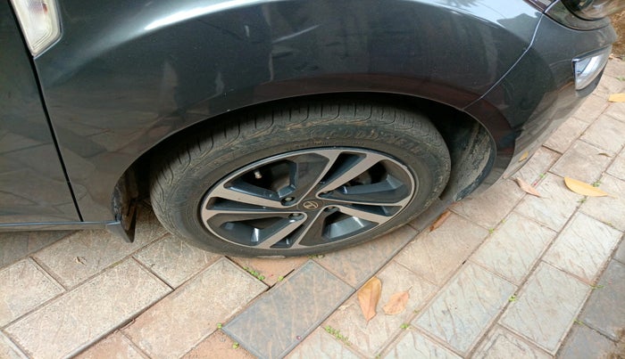 2020 Tata ALTROZ XZ DIESEL, Diesel, Manual, 38,244 km, tyre