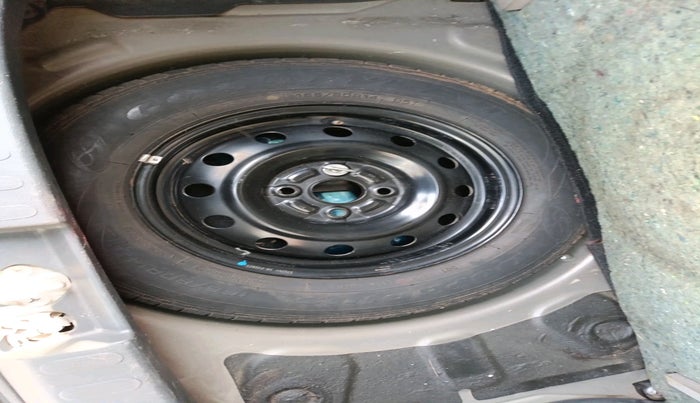 2012 Maruti Ritz VDI, Diesel, Manual, 1,08,727 km, tyre