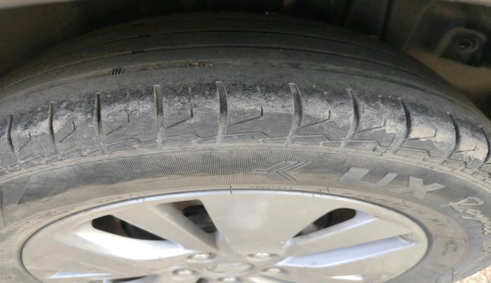 2016 Maruti S Cross ZETA 1.3, Diesel, Manual, 92,936 km, tyre