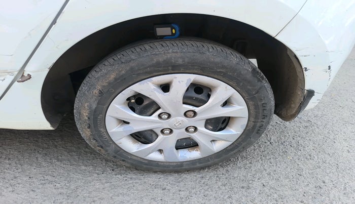 2016 Hyundai Grand i10 MAGNA 1.2 KAPPA VTVT, Petrol, Manual, 83,635 km, tyre