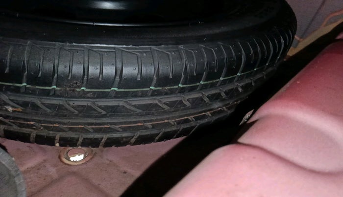 2015 Tata Zest XMS PETROL, Petrol, Manual, 1,80,813 km, tyre