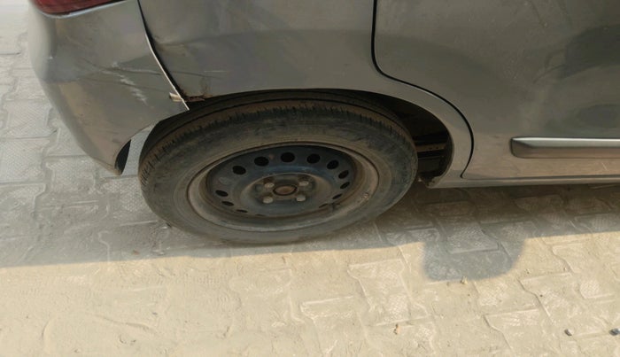 2013 Maruti Wagon R 1.0 VXI, Petrol, Manual, 1,04,195 km, tyre