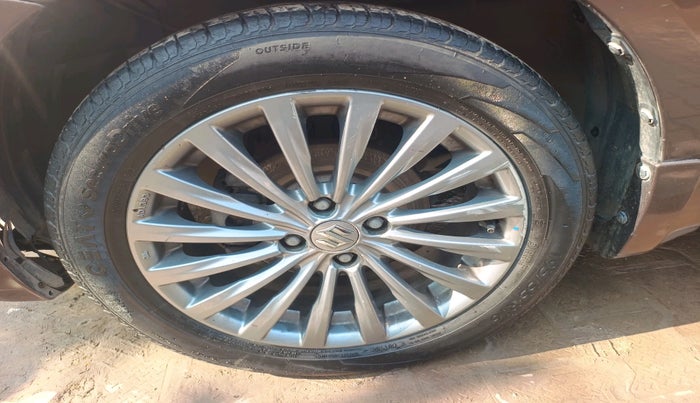 2015 Maruti Ciaz ZXI+, Petrol, Manual, 1,09,793 km, tyre