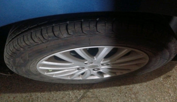 2017 Maruti Dzire ZXI AMT, Petrol, Automatic, 56,838 km, tyre