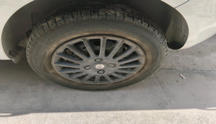 2011 Skoda Fabia ACTIVE PLUS 1.2 MPI, Petrol, Manual, 81,791 km, tyre