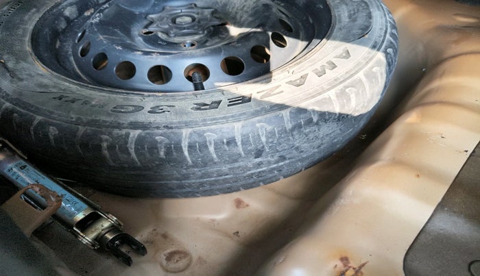 2017 Hyundai Grand i10 SPORTZ (O) 1.2 KAPPA VTVT, Petrol, Manual, 80,653 km, tyre