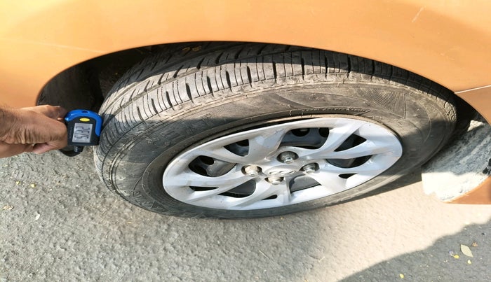 2017 Hyundai Grand i10 SPORTZ (O) 1.2 KAPPA VTVT, Petrol, Manual, 80,653 km, tyre