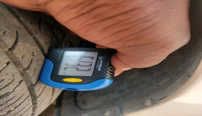 2015 Hyundai Grand i10 SPORTZ 1.2 KAPPA VTVT, Petrol, Manual, 81,330 km, tyre