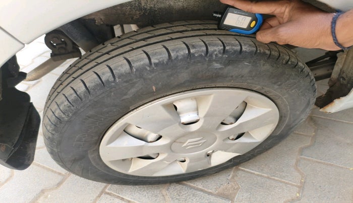 2015 Maruti Wagon R 1.0 LXI, Petrol, Manual, 85,834 km, tyre