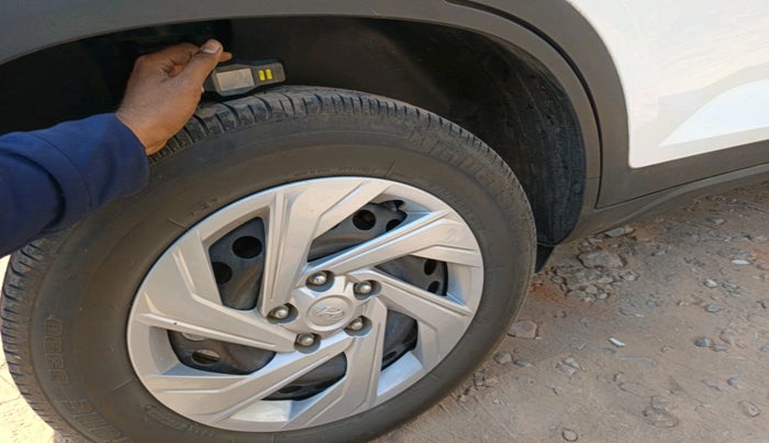 2021 Hyundai Creta E 1.5 DIESEL, Diesel, Manual, 90,308 km, tyre