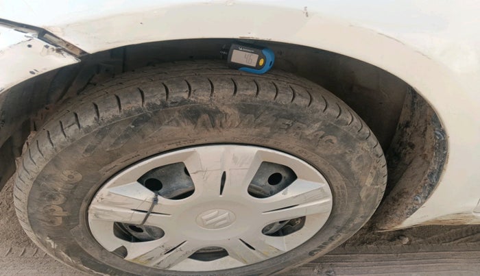 2012 Maruti Swift VXI, Petrol, Manual, 78,663 km, tyre