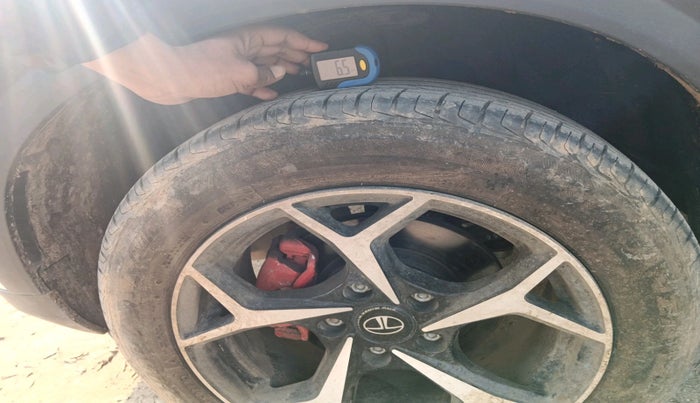 2024 Tata NEXON PURE SUNROOF 1.2 PETROL, Petrol, Manual, 2,593 km, tyre