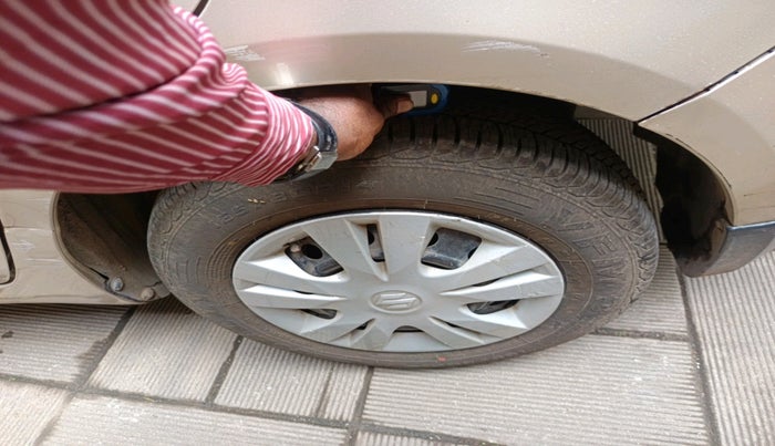 2012 Maruti Swift Dzire VXI, Petrol, Manual, 1,28,469 km, tyre