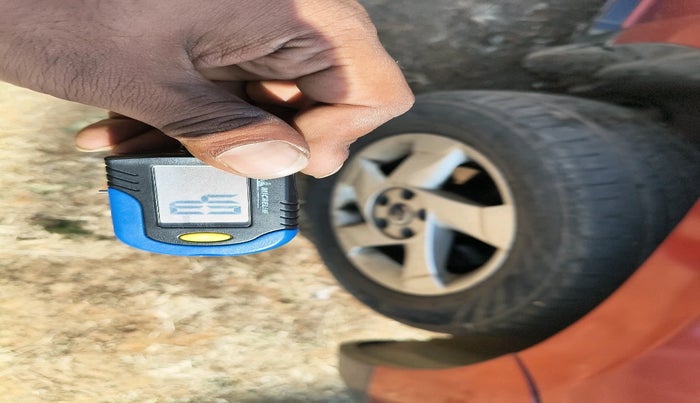 2014 Renault Duster 85 PS RXL DIESEL, Diesel, Manual, 96,789 km, tyre