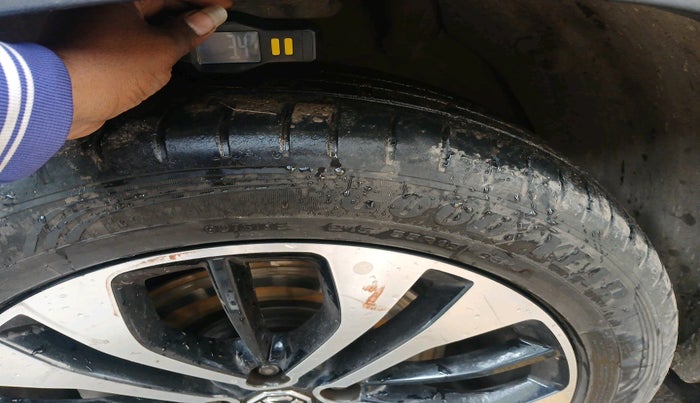 2021 MG HECTOR PLUS SHARP 1.5 PETROL TURBO CVT 6-STR, Petrol, Automatic, 38,008 km, tyre