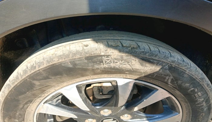 2017 Maruti S Cross ZETA 1.3, Diesel, Manual, 1,32,082 km, tyre