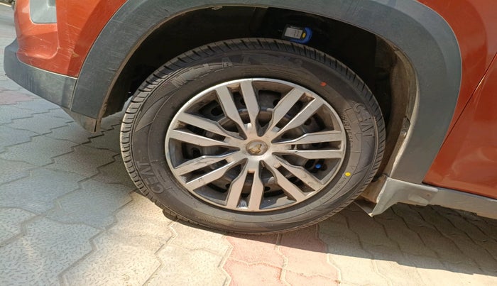 2017 Mahindra KUV 100 NXT K4+ D 6 STR, Diesel, Manual, 1,30,100 km, tyre