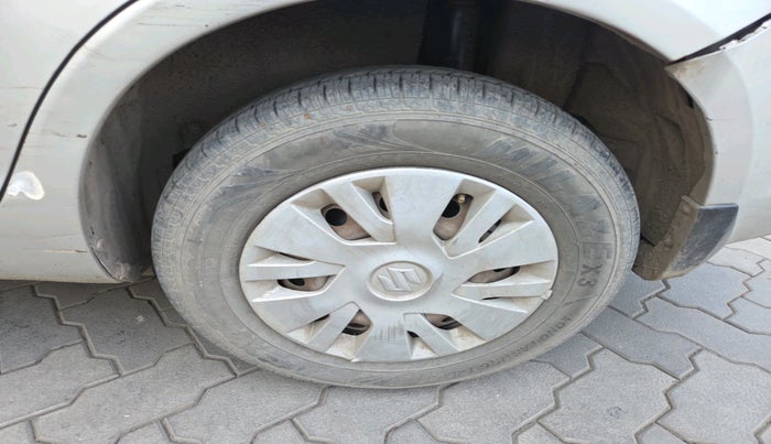 2015 Maruti Swift Dzire VDI, Diesel, Manual, 1,68,545 km, tyre