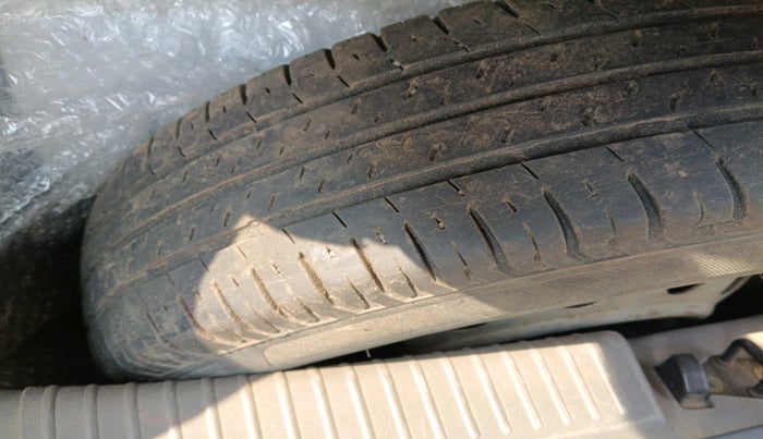 2013 Hyundai i10 ERA 1.1, Petrol, Manual, 88,260 km, tyre