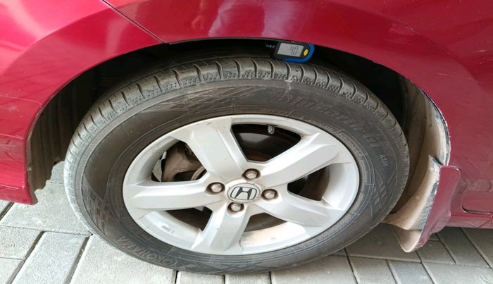 2011 Honda City 1.5L I-VTEC V AT, Petrol, Automatic, 1,10,542 km, tyre