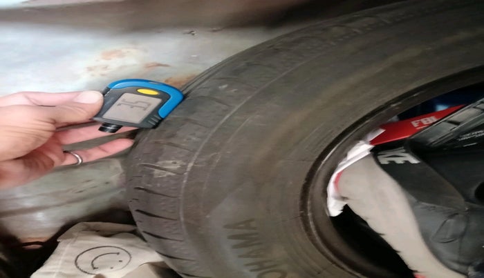 2011 Honda City 1.5L I-VTEC V AT, Petrol, Automatic, 1,10,542 km, tyre