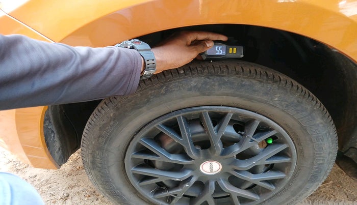 2018 Tata Tiago XM PETROL, Petrol, Manual, 37,231 km, tyre