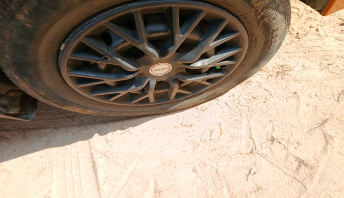 2018 Tata Tiago XM PETROL, Petrol, Manual, 37,231 km, tyre