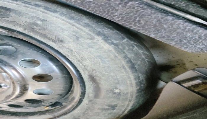 2014 Maruti Wagon R Stingray VXI, Petrol, Manual, 31,358 km, tyre