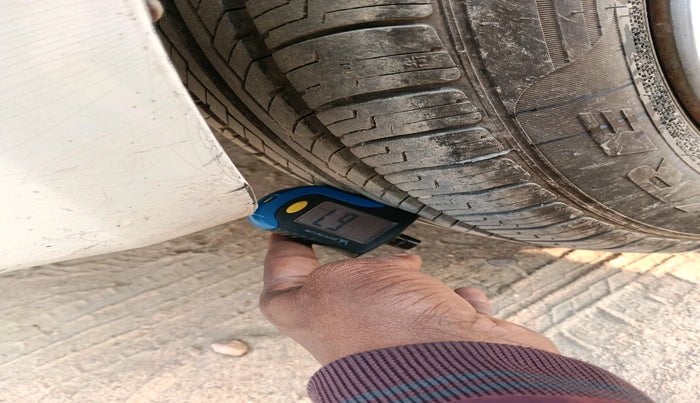 2011 Maruti Swift Dzire VXI, Petrol, Manual, 68,827 km, tyre