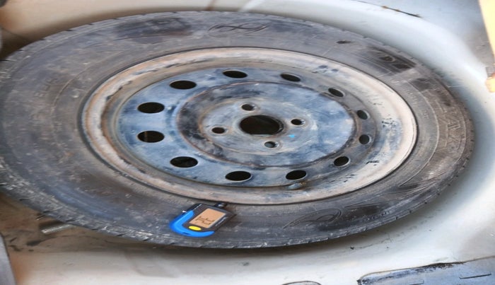 2013 Maruti Swift Dzire VDI, Diesel, Manual, 1,69,473 km, tyre