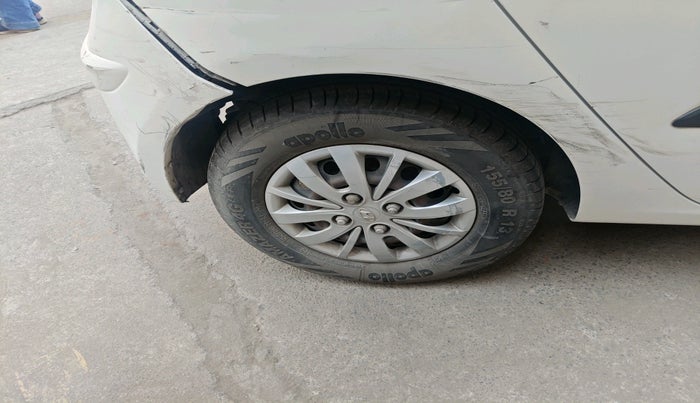 2013 Hyundai i10 SPORTZ 1.1, Petrol, Manual, 49,471 km, tyre