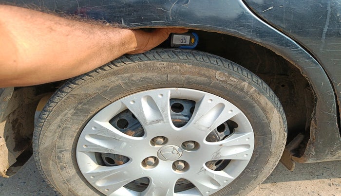 2014 Honda Amaze 1.2L I-VTEC S, Petrol, Manual, 1,13,135 km, tyre