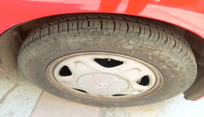 2010 Chevrolet Beat LT PETROL, CNG, Manual, 1,34,992 km, tyre