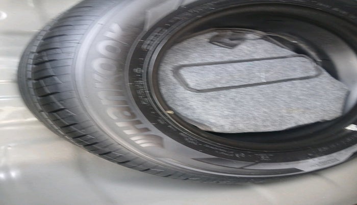 2020 Hyundai Verna SX (O) 1.0 TURBO DCT, Petrol, Automatic, 85,897 km, tyre