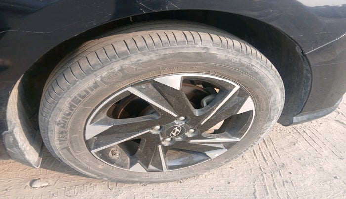 2020 Hyundai Verna SX (O) 1.0 TURBO DCT, Petrol, Automatic, 85,897 km, tyre