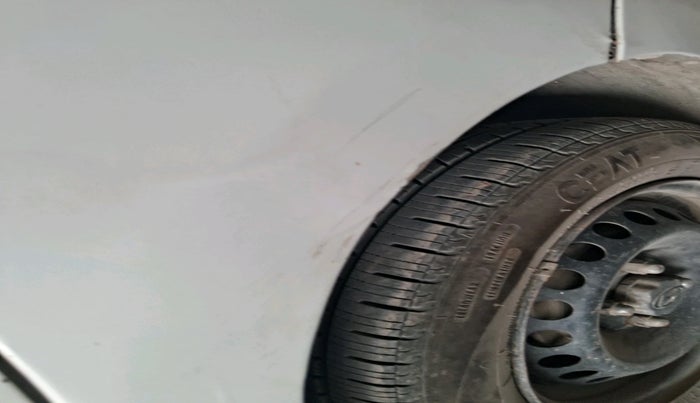 2016 Hyundai Xcent BASE 1.2, Petrol, Manual, 1,03,009 km, tyre