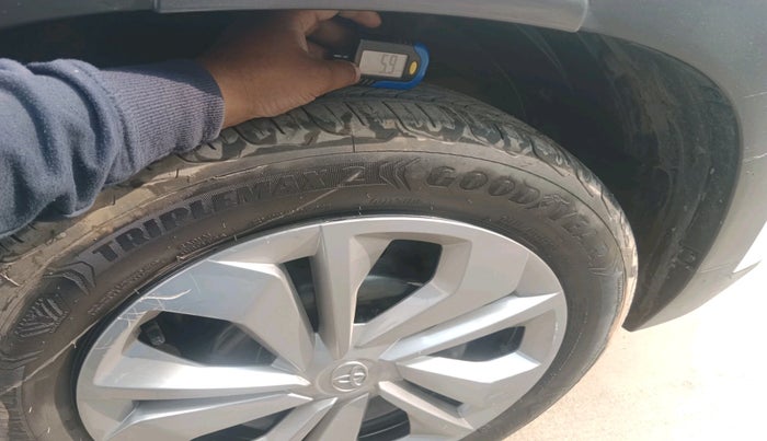 2025 Toyota Urban Cruiser Taisor E 1.2 Petrol MT, Petrol, Manual, 33,990 km, tyre