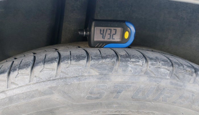 2017 Maruti Ciaz VDI+ SHVS, Diesel, Manual, 1,18,691 km, tyre