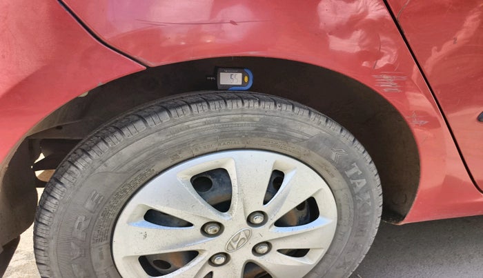 2011 Hyundai i10 MAGNA 1.2, Petrol, Manual, 80,112 km, tyre