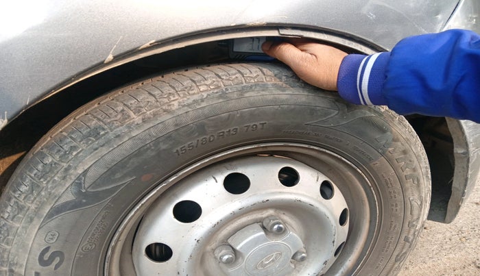 2013 Hyundai i10 ERA 1.1, Petrol, Manual, 1,07,311 km, tyre