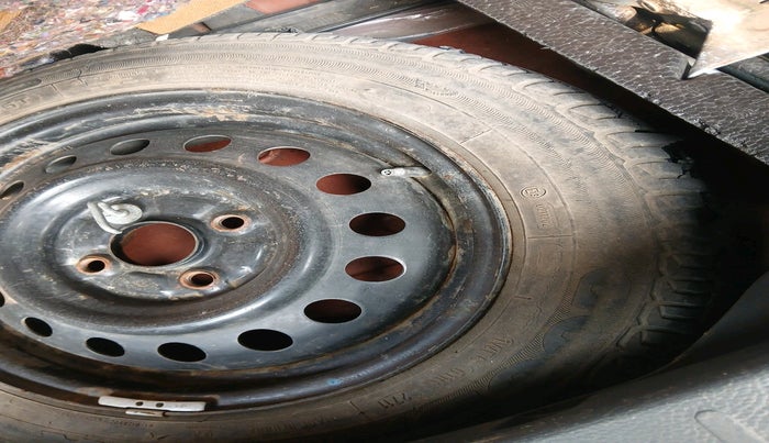 2011 Maruti Wagon R 1.0 VXI, Petrol, Manual, 37,395 km, tyre