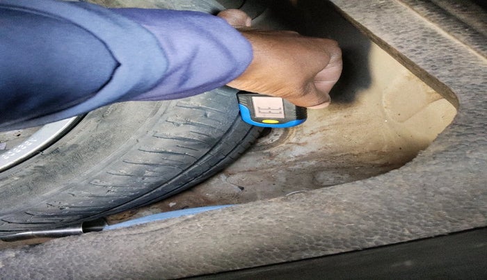 2012 Maruti SX4 ZDI, Diesel, Manual, 1,19,388 km, tyre