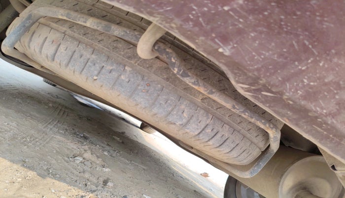 2021 Maruti Ertiga VXI CNG, Petrol, Manual, 85,756 km, tyre