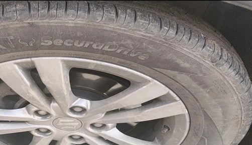 2016 Maruti Vitara Brezza ZDI PLUS, Diesel, Manual, 1,13,796 km, tyre