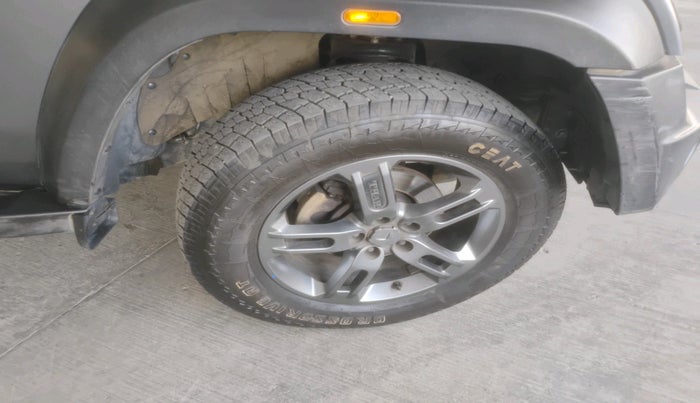 2023 Mahindra Thar LX PETROL HT 4WD AT, Petrol, Automatic, 49,276 km, tyre