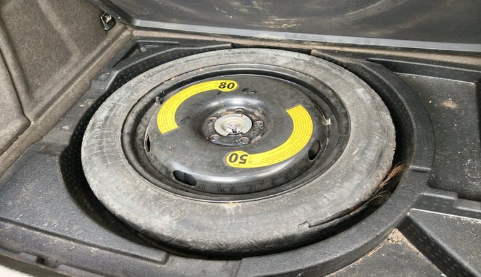 2012 Audi Q3 2.0 QUATTRO TDI AT, Diesel, Automatic, 1,26,336 km, tyre