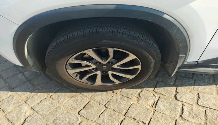 2023 Mahindra SCORPIO-N Z8 L PETROL AT 6 STR, Petrol, Automatic, 44,694 km, tyre