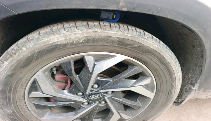 2022 Hyundai Creta SX (O) 1.5 DIESEL, Diesel, Manual, 1,76,575 km, tyre