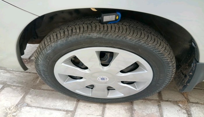 2011 Maruti Zen Estilo VXI, Petrol, Manual, 18,290 km, tyre