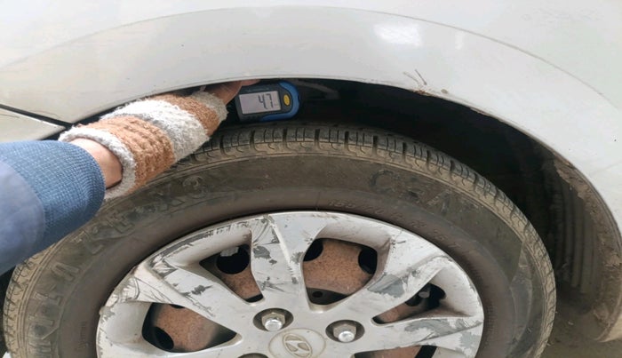 2015 Hyundai Eon MAGNA +, Petrol, Manual, 1,30,375 km, tyre